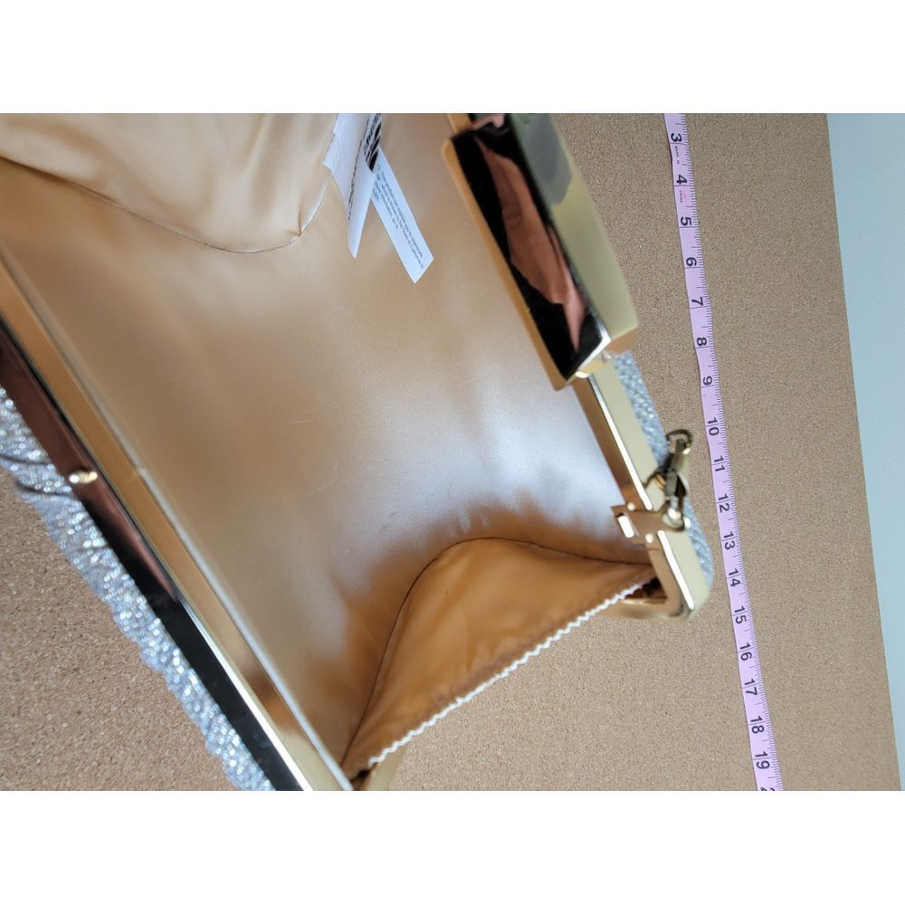 gold evening bag with chain or cord strap - Picture 2 of 12